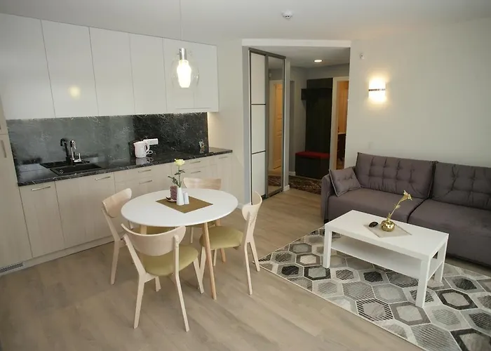 365 Maluno Vilos * بالانغا